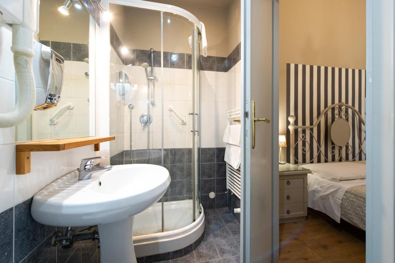ホテル Residenza Ottaviani Roma エクステリア 写真