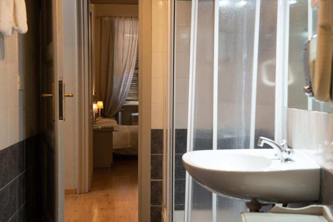 ホテル Residenza Ottaviani Roma エクステリア 写真